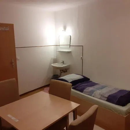 Gasthof Mayr Arbeiterzimmer *